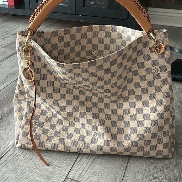 Louis Vuitton shoulder bag - Picture 1 of 4
